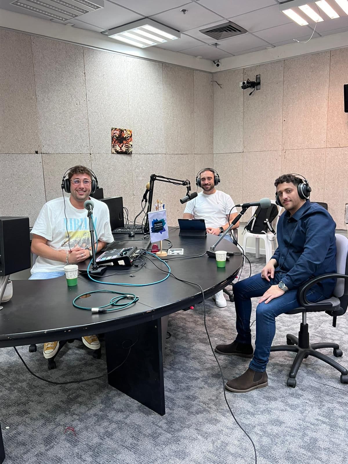 הקלטת פודקאסט בנושא שוק ההון